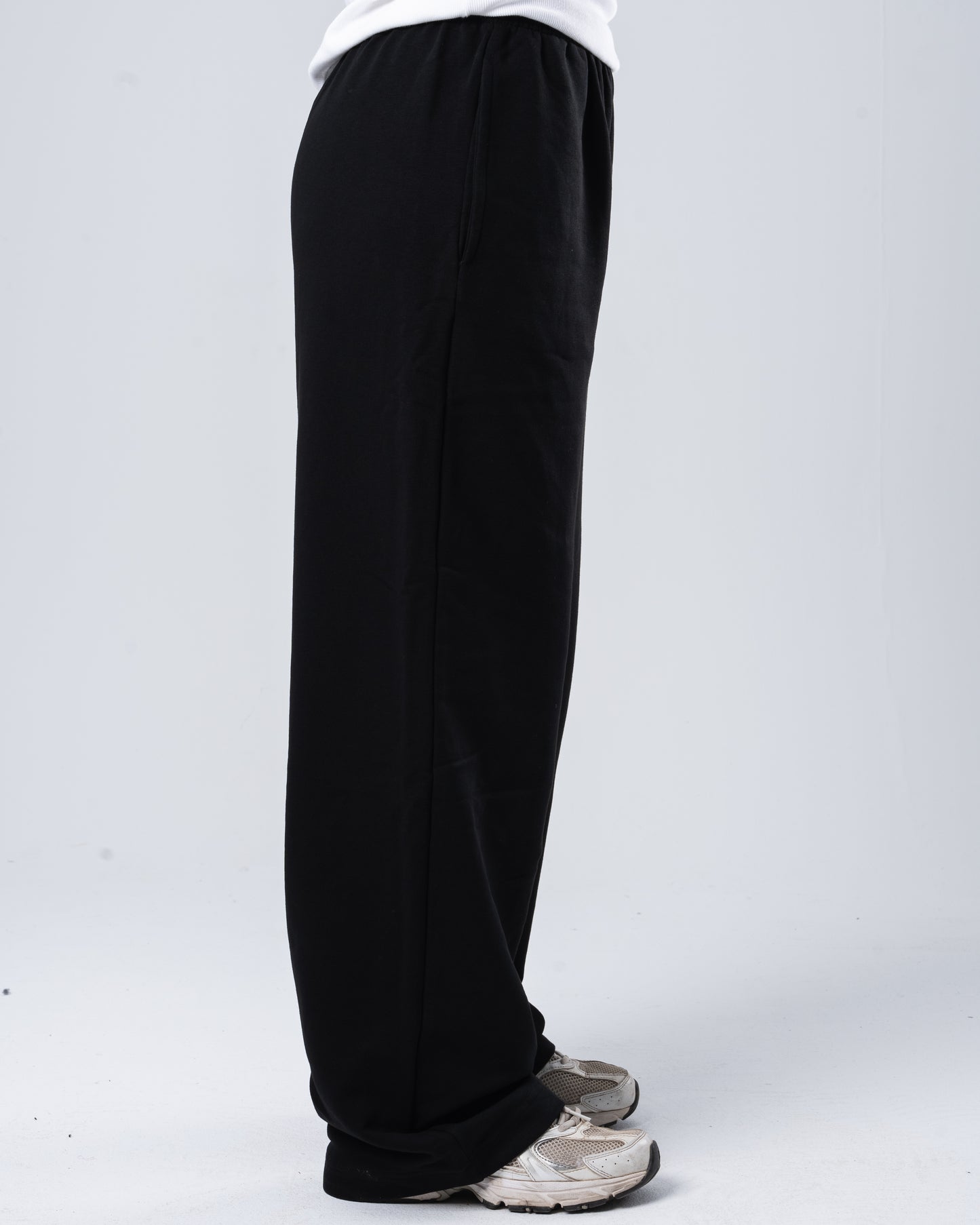 The Slouchy Straight-Leg Sweatpants